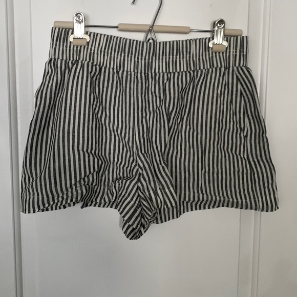 A New Day Pull-On Shorts - Picture 1 of 3